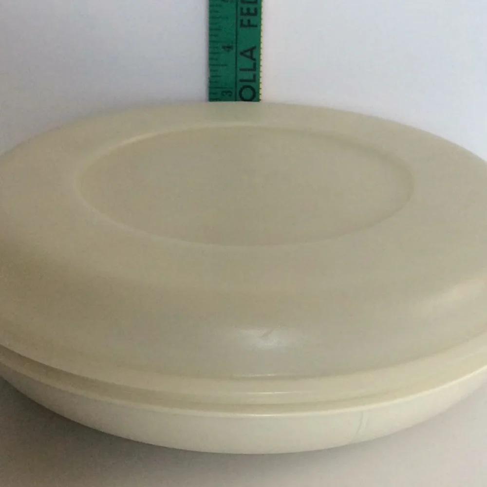 Tupperware serving center